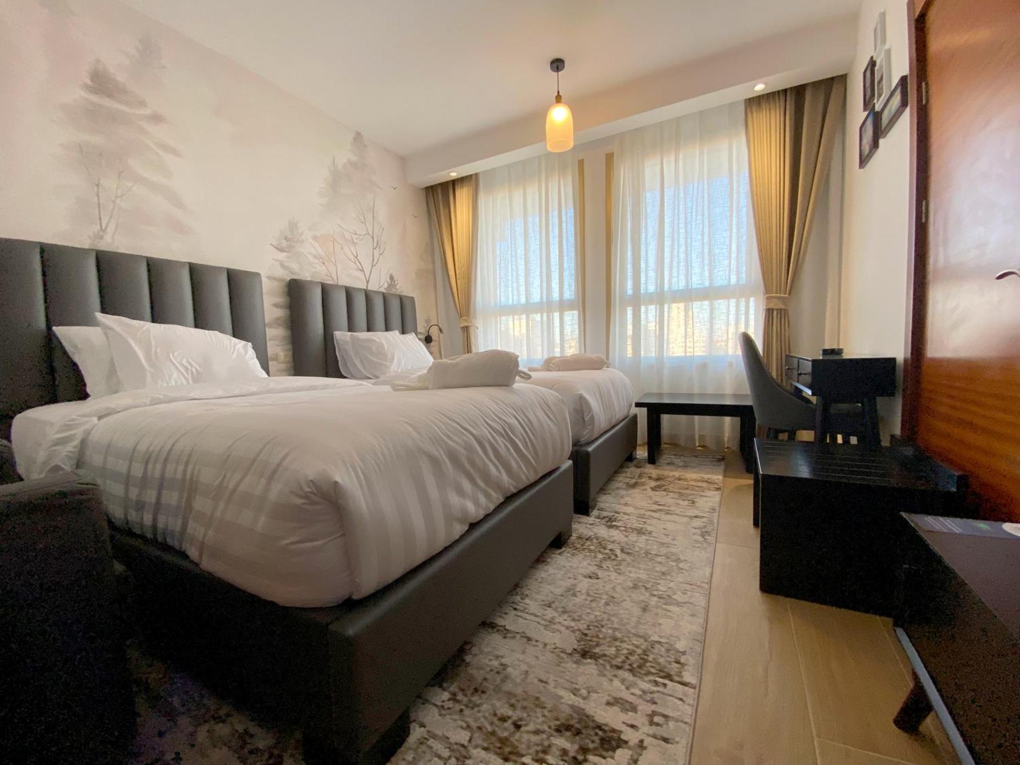 Ocean Grand Hotel - Ramallah Exteriör bild