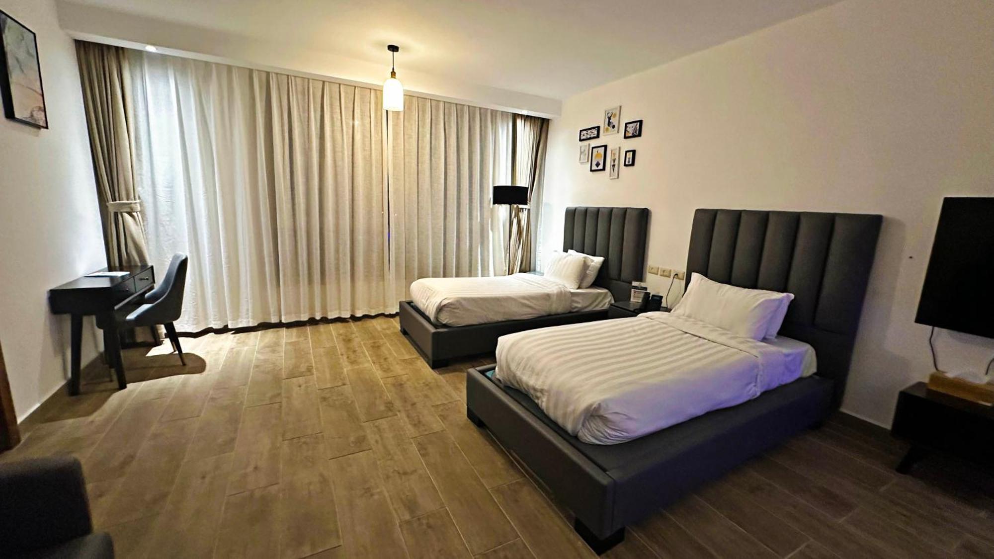 Ocean Grand Hotel - Ramallah Exteriör bild