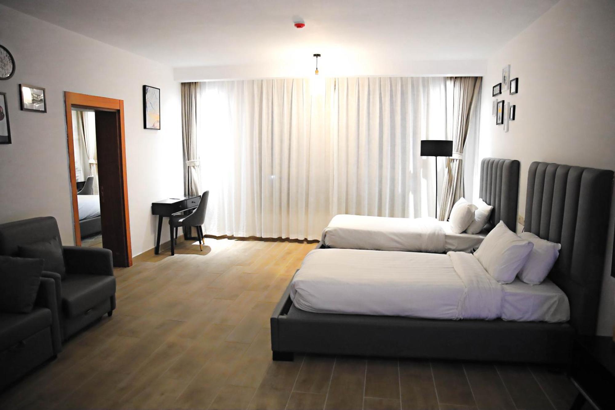 Ocean Grand Hotel - Ramallah Exteriör bild